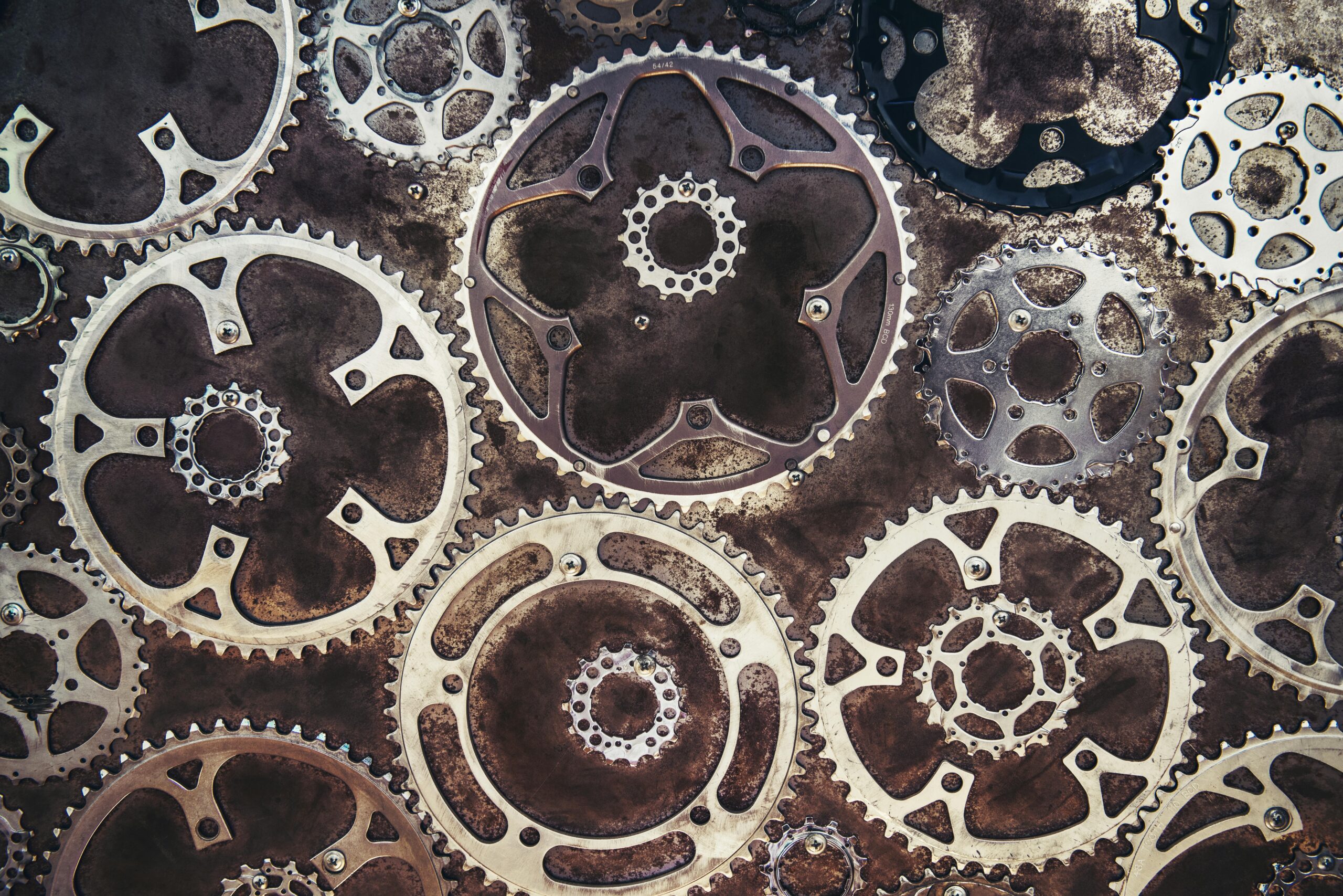 Mehr über den Artikel erfahren Metallskulpturen: Definition, Bedeutung und Techniken